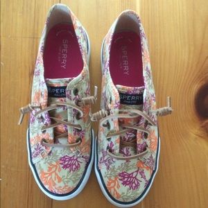 Sperry women's shoes size 6.5